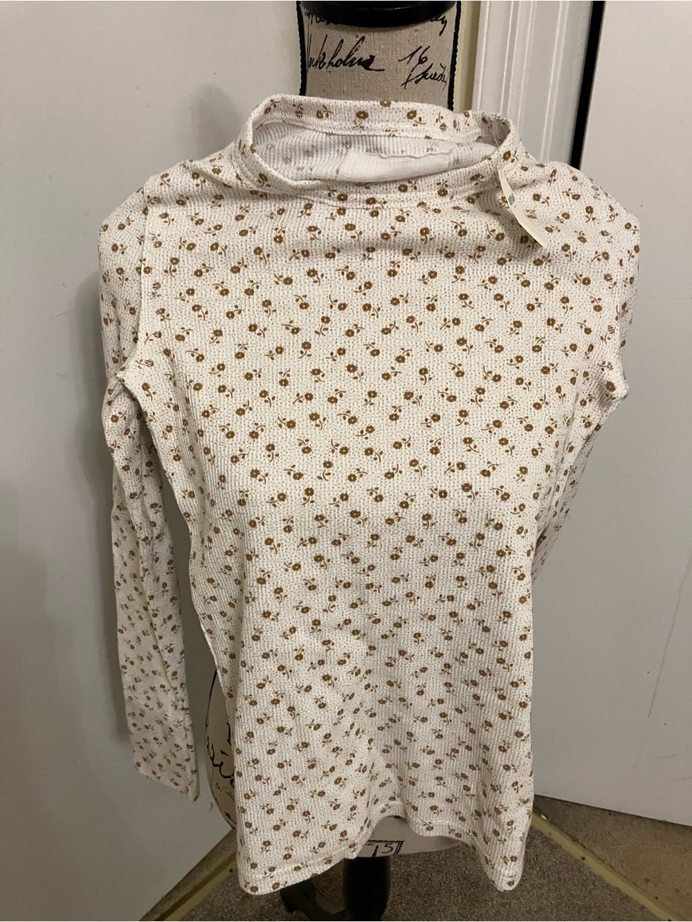 NWT Aerie long sleeved layering top small - Picture 2 of 4